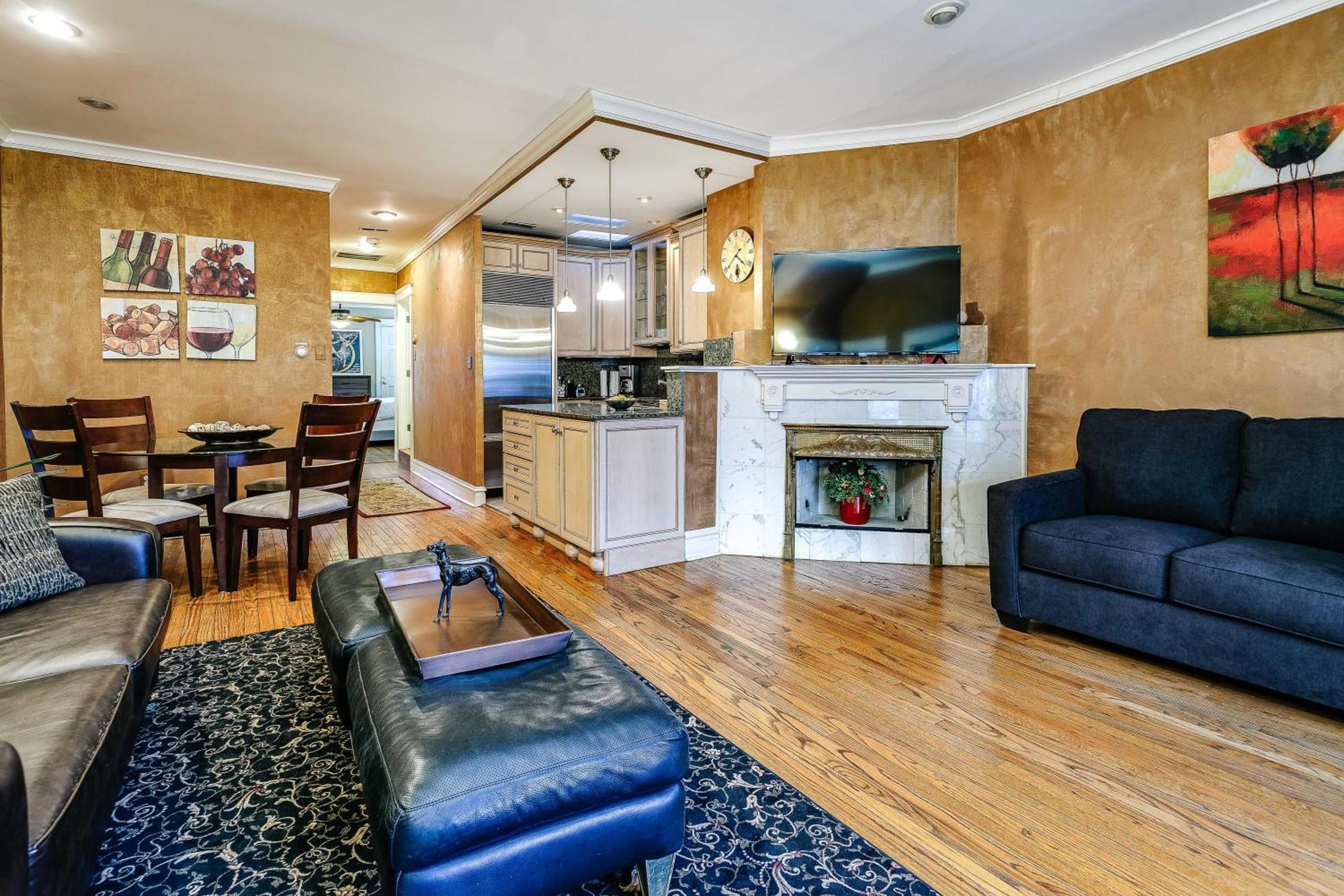Historic And Unique Brownstone In Gold Coast - Downtown - 3 Διαμέρισμα Σικάγο Εξωτερικό φωτογραφία
